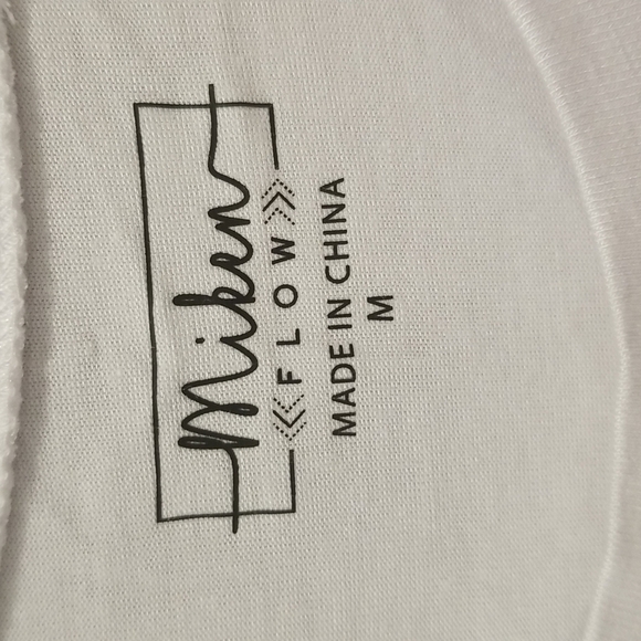 💕MIKEN FLOW💕 Graphic Tank Top ROSE IN THE USA Medium NWOT - Picture 6 of 8